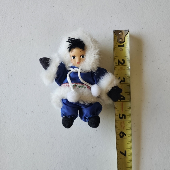 Arctic Kids Eskimo Doll with Porcelain Face 5 5" Alaska Collectible - Picture 9 of 9